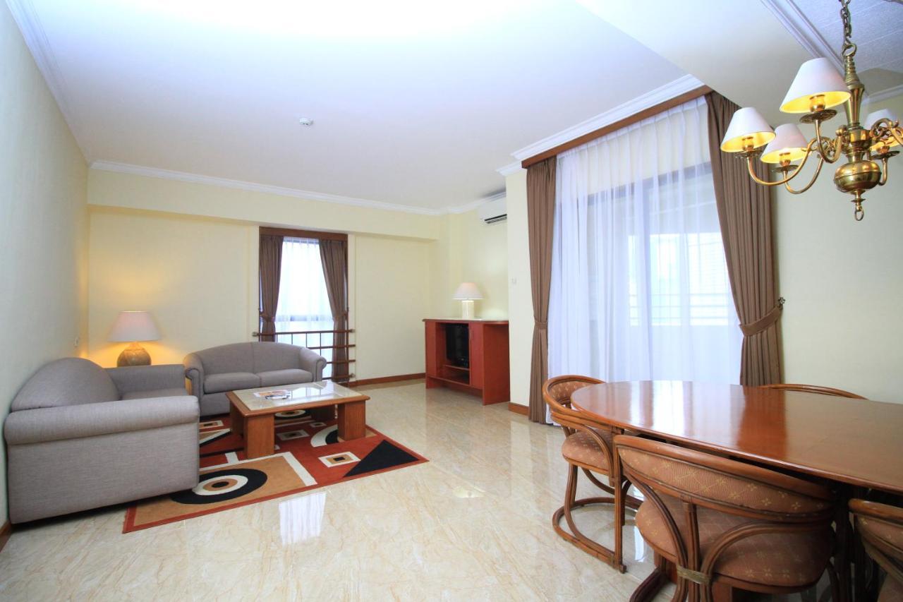 Three-Bedroom Apartment,1111969332:JPEG